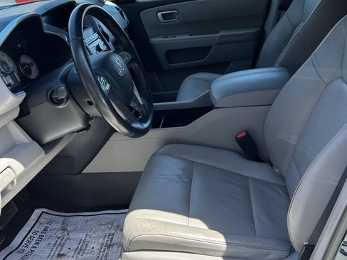 Used 2010 Honda Pilot EX-L image 17