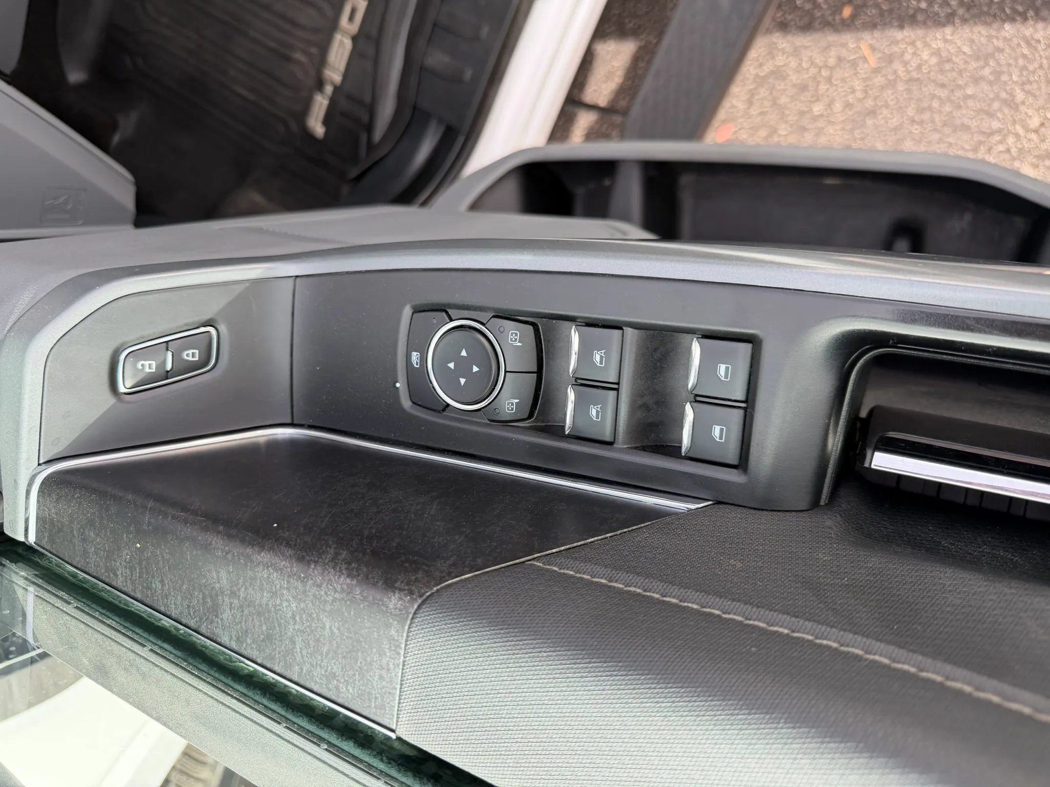 Used 2022 Ford F150 XLT w/ Equipment Group 301A Mid AWD/4WD image 24