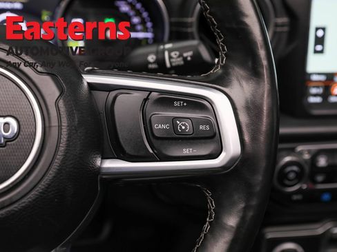 Used 2021 Jeep Wrangler Unlimited Sahara w/ Cold Weather Group AWD/4WD image 16