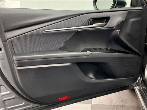 Used 2025 Toyota Camry SE image 26