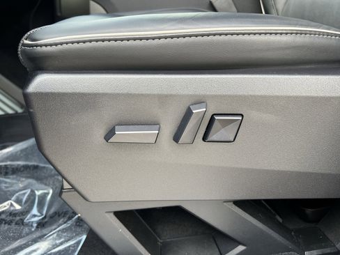 Used 2024 Tesla Cybertruck AWD Crew Cab image 14