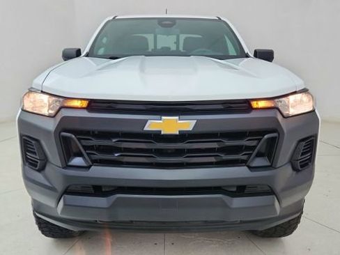 Used 2023 Chevrolet Colorado W/T w/ Advanced Trailering Package AWD/4WD image 13