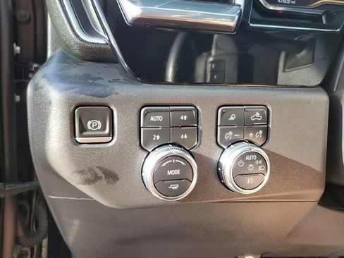 Used 2023 GMC Sierra 1500 SLT w/ SLT Premium Package AWD/4WD image 31