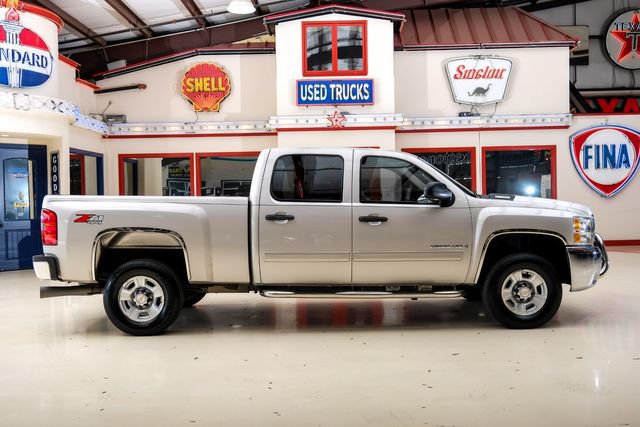 Used 2008 Chevrolet Silverado 2500 LT w/ 2LT Convenience Package AWD/4WD image 10