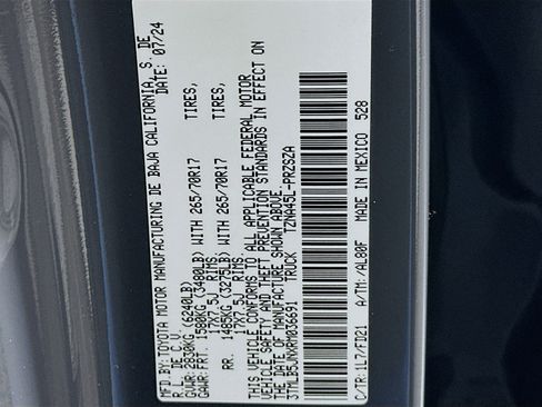 Used 2024 Toyota Tacoma TRD Off-Road image 12