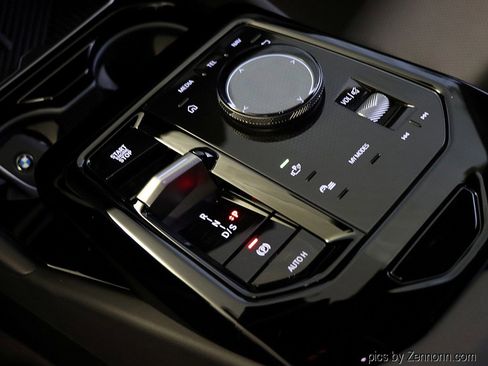 Certified 2024 BMW 530i xDrive w/ Premium Package image 25