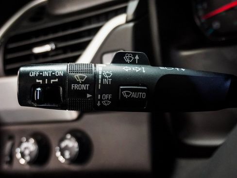 Used 2017 GMC Yukon SLT image 25