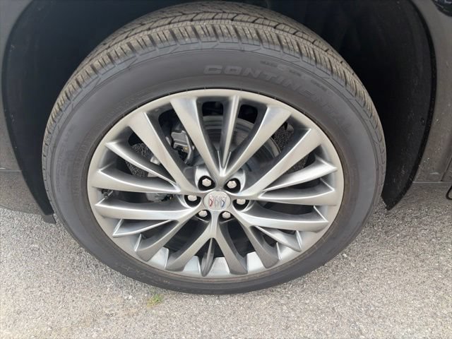 New 2026 Buick Enclave Avenir w/ Super Cruise Package FWD image 10