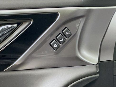 Used 2025 Subaru Legacy Limited w/ Popular Package #3 image 36