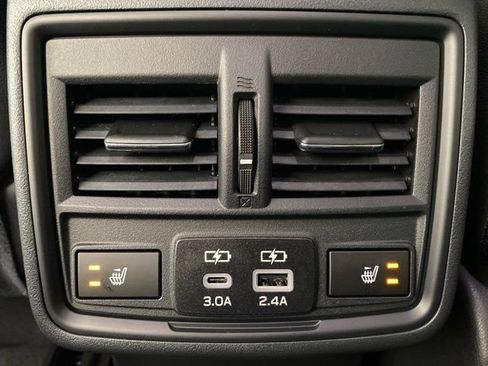 New 2026 Subaru Outback Limited AWD/4WD image 9