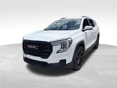 Used 2022 GMC Terrain SLE w/ Driver Convenience Package