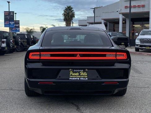 Used 2025 Dodge Charger R/T w/ Quick Order Package 25M R/T image 5