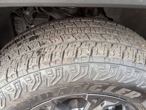 Certified 2024 GMC Canyon Elevation w/ Elevation Premium Package image 13