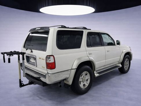 Used 2002 Toyota 4Runner SR5 image 4