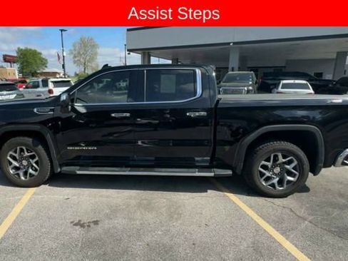 Used 2023 GMC Sierra 1500 SLT w/ SLT Premium Plus Package AWD/4WD image 5