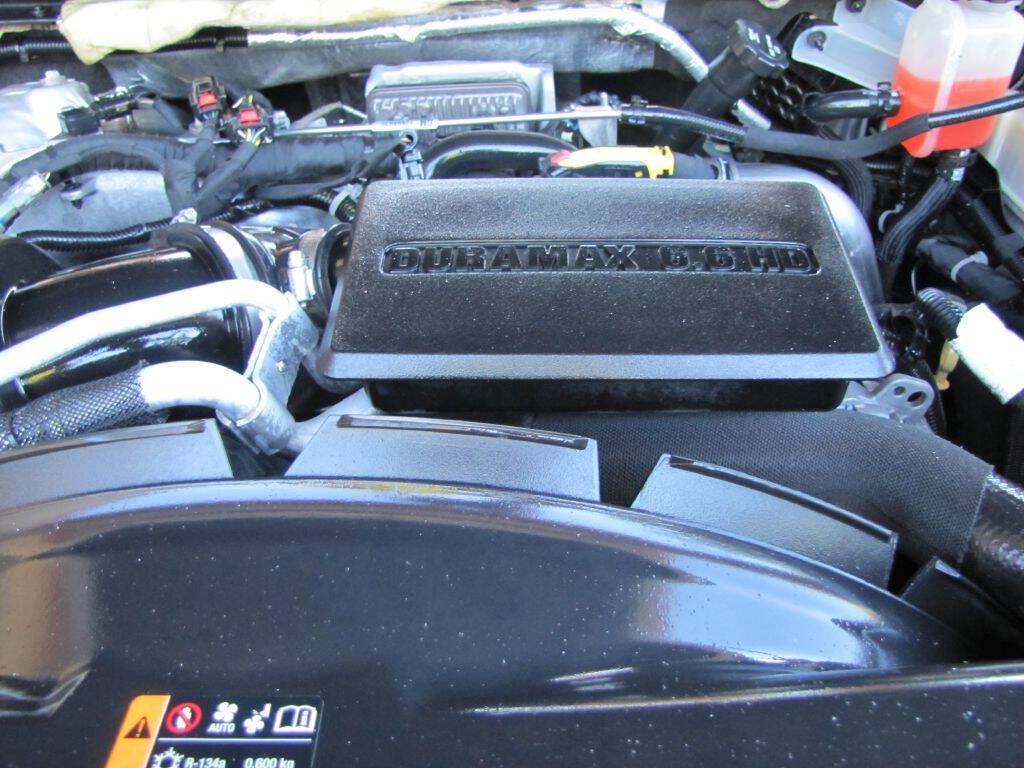 Used 2020 Chevrolet Silverado 2500 LT w/ Z71 Off-Road Package AWD/4WD image 37