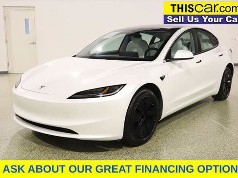 Used 2025 Tesla Model 3 Long Range image 3