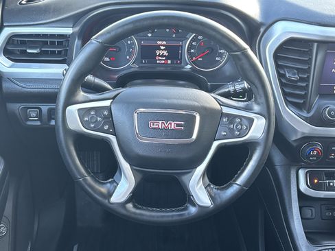 Used 2023 GMC Acadia SLT w/ Elevation Edition image 15