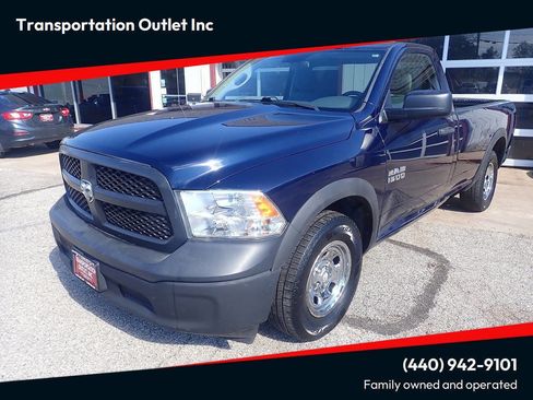 Used 2017 RAM 1500 ST RWD image 1