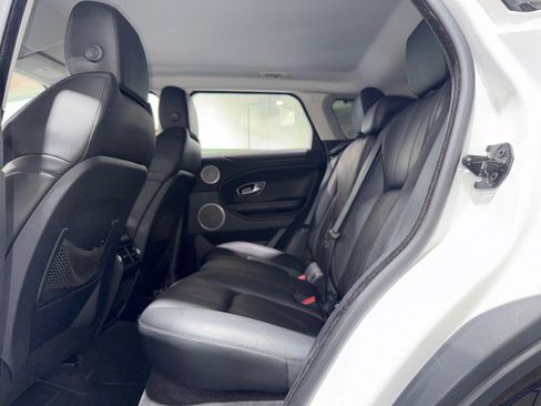 Used 2018 Land Rover Range Rover Evoque SE AWD/4WD image 12