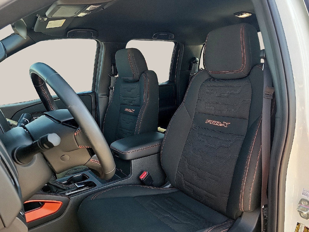 Used 2024 Nissan Frontier Pro-X w/ Pro Convenience Package RWD image 11