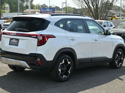 Used 2024 Kia Seltos EX image 15