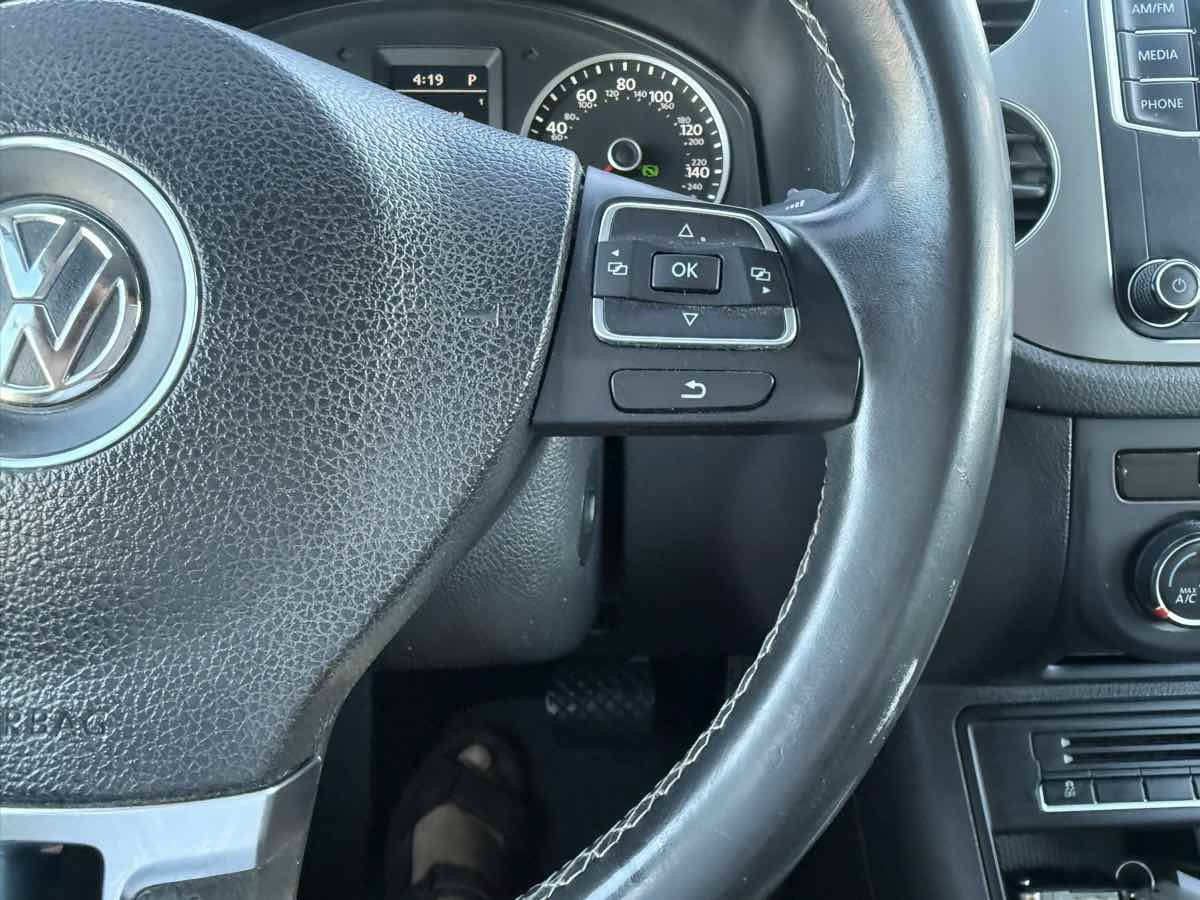 Used 2016 Volkswagen Tiguan S FWD image 32