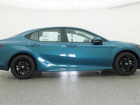 New 2026 Toyota Camry SE image 27