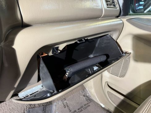 Used 2000 Ford Excursion Limited image 18