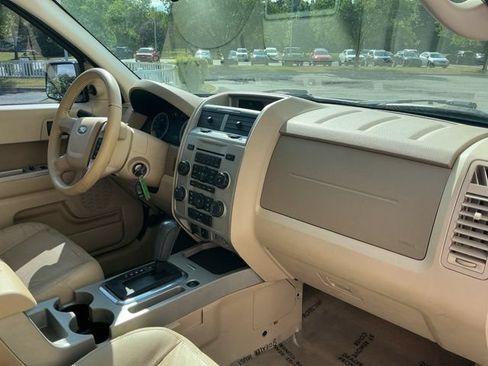 Used 2012 Ford Escape XLT FWD image 22