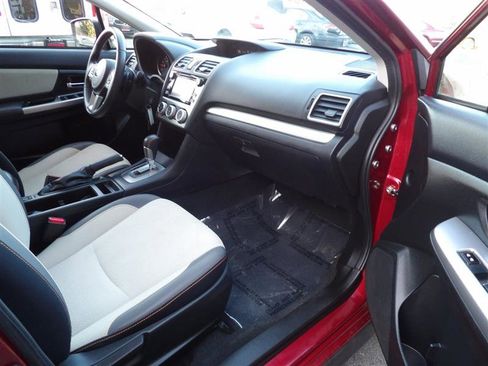 Used 2017 Subaru Crosstrek 2.0i Premium w/ Moonroof Package image 13