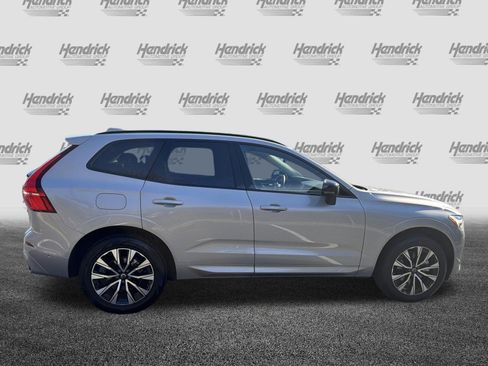 Certified 2025 Volvo XC60 B5 Plus image 11