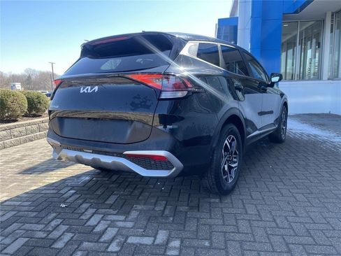 Used 2023 Kia Sportage LX FWD image 5