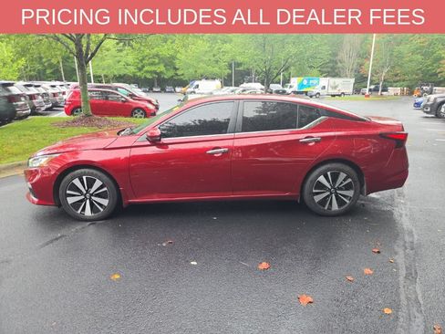 Used 2022 Nissan Altima 2.5 SV w/ SV Premium Package FWD image 8