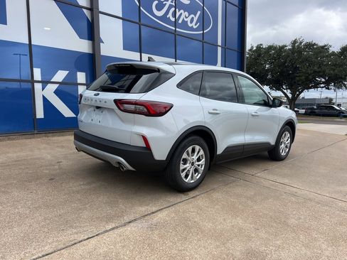 New 2026 Ford Escape Active image 6