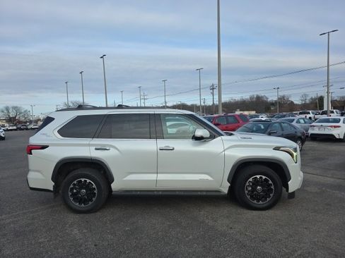 Certified 2023 Toyota Sequoia Limited w/ TRD Off-Road Package image 4