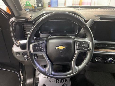 Used 2023 Chevrolet Silverado 1500 LT image 23