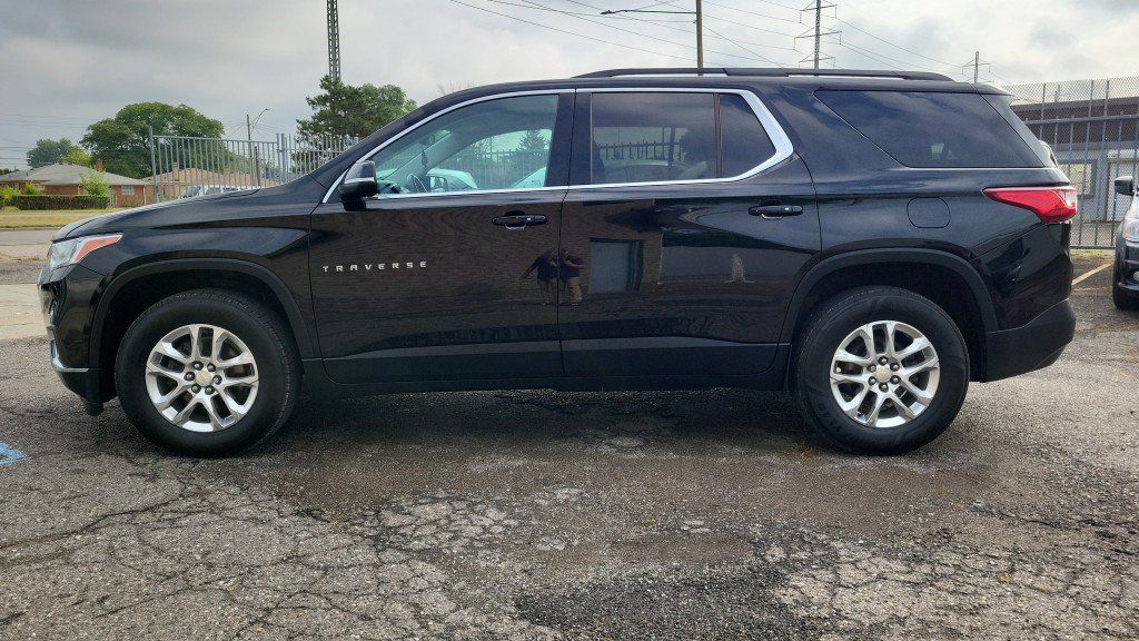 Used 2021 Chevrolet Traverse LT FWD image 6