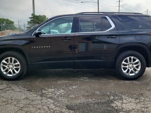 Used 2021 Chevrolet Traverse LT FWD image 6