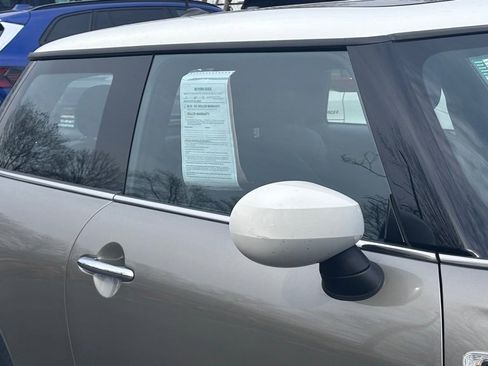 Used 2020 MINI Cooper 2-Door Hardtop image 2