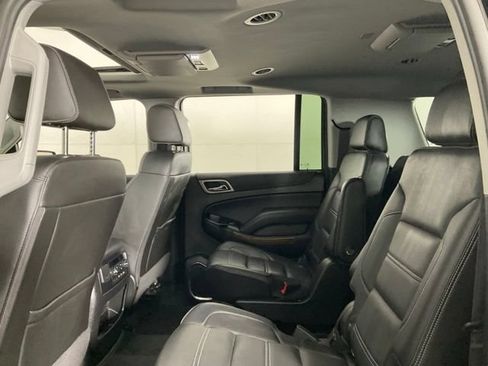 Used 2020 GMC Yukon XL Denali w/ Denali Premium Package AWD/4WD image 34
