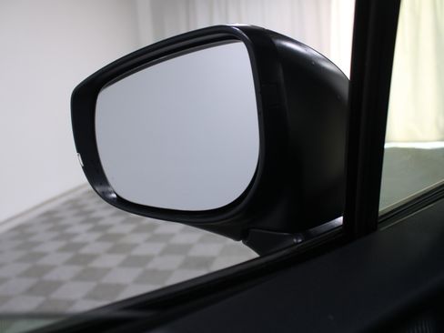 Used 2024 Subaru Crosstrek 2.0i Premium image 16