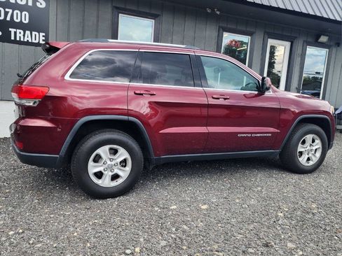 Used 2016 Jeep Grand Cherokee Laredo w/ Quick Order Package 23E AWD/4WD image 2