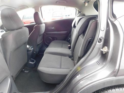 Used 2016 Honda HR-V LX image 6