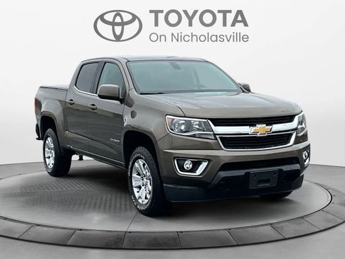 Used 2017 Chevrolet Colorado LT w/ LT Convenience Package image 8