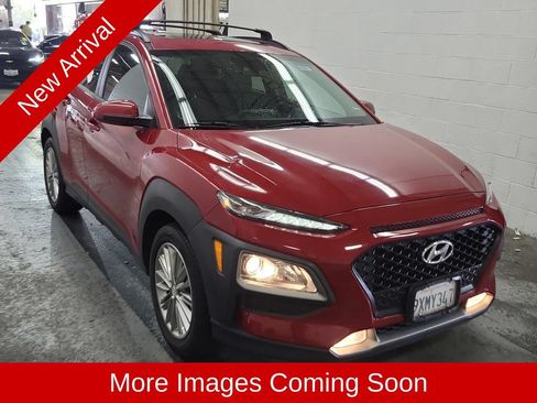 Used 2021 Hyundai Kona SEL Plus FWD image 1