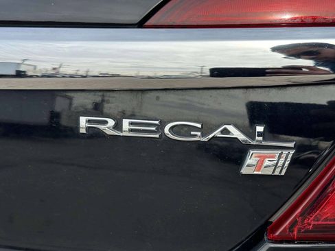 Used 2015 Buick Regal Premium w/ Experience Buick Package FWD image 36