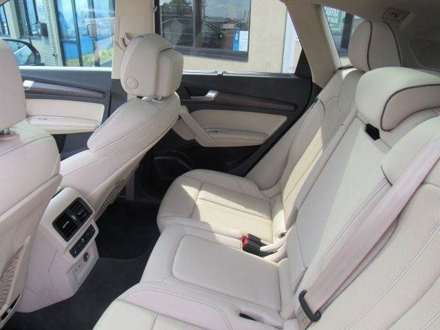 Used 2021 Audi Q5 Prestige w/ Prestige Package AWD/4WD image 23