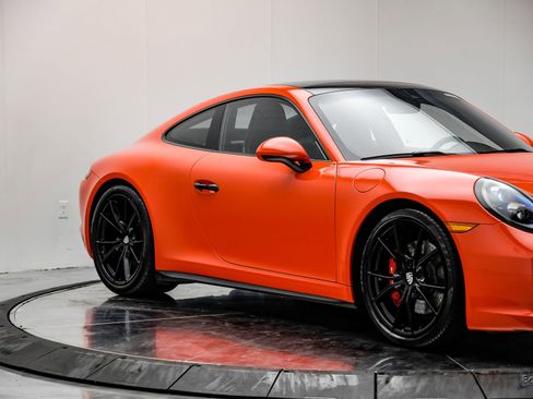 Used 2018 Porsche 911 Carrera 4S image 22
