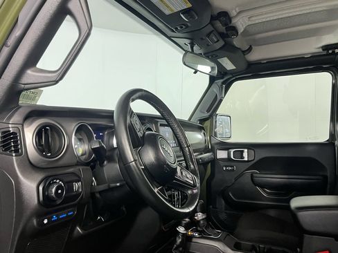 Used 2023 Jeep Wrangler Unlimited w/ Cold Weather Group image 20